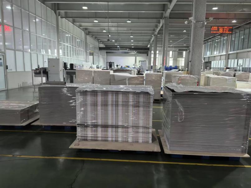 تقویت استانداردهای QC ما برای بسته بندی جهانی کاغذ